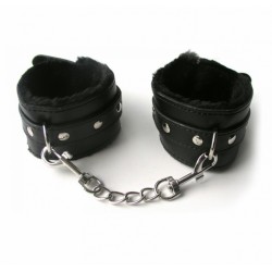 Наручники для рук с мехом Notabu чёрные